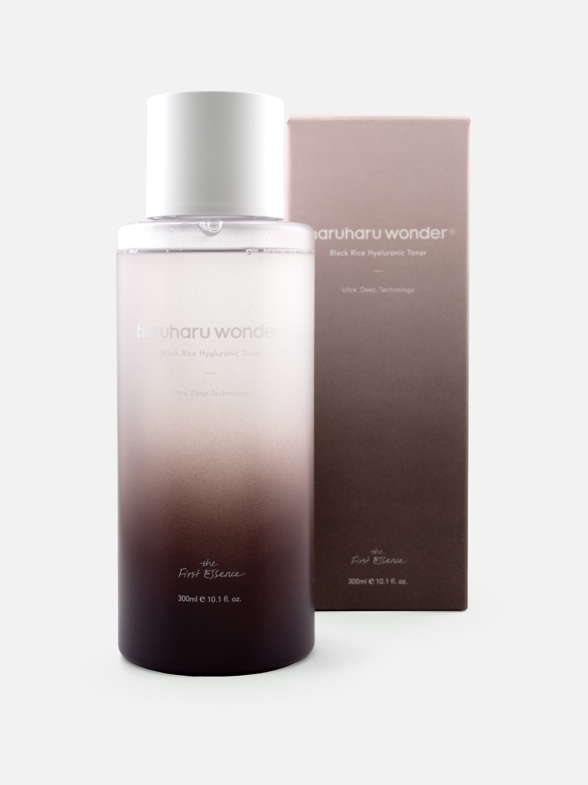 haruharu wonder Black Rice Hyaluronic Toner 300ml and box
